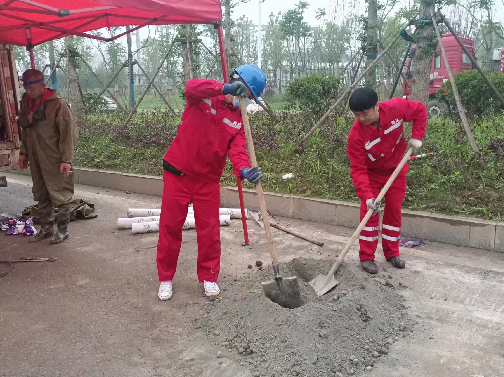 高港管道疏通哪家好】及时进行市政管道清淤