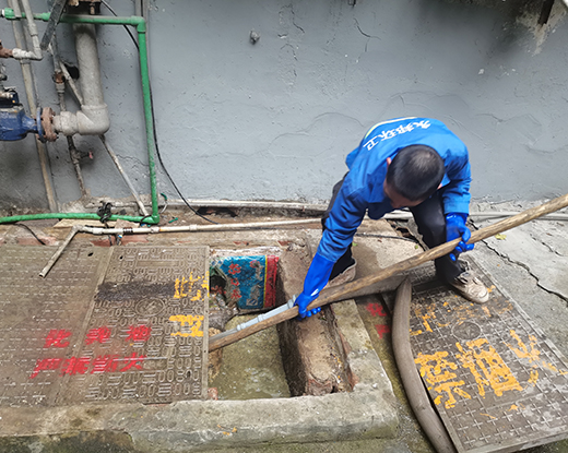 高港清掏化粪池